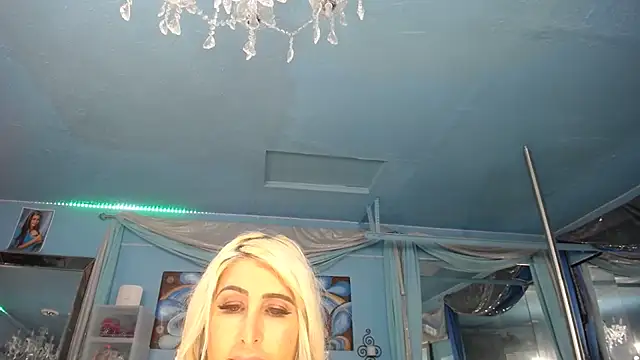 ADRIANNA_FOX's Live XXX Chat