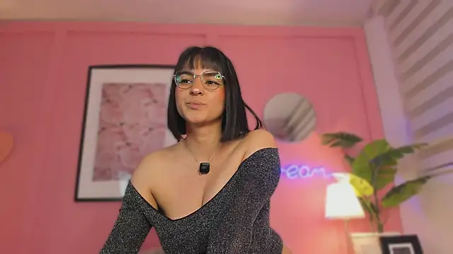 SoySaraa Chat XXX live