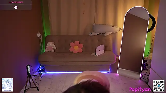 popityan1's Live XXX Chat