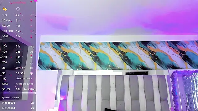 IsaDiiaz 现场XXX聊天