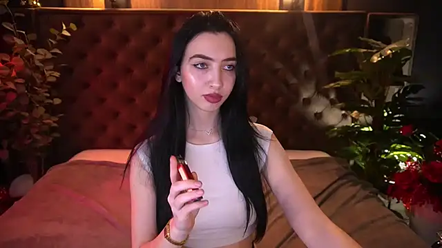 WildKittenX_'s Live XXX Chat