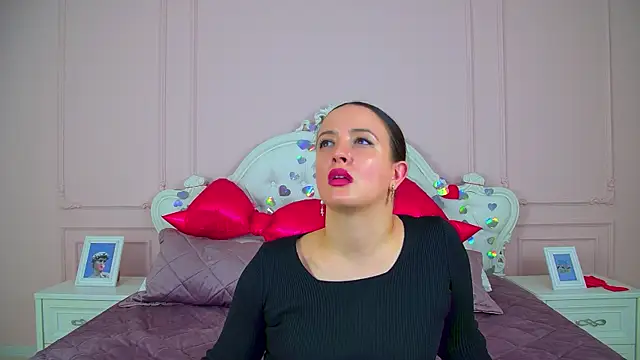 Chat XXX ao vivo de ElinaBellucci