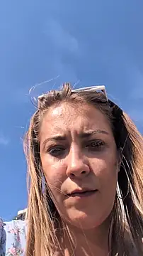 Risky_julia2330n Webbikameraesitys