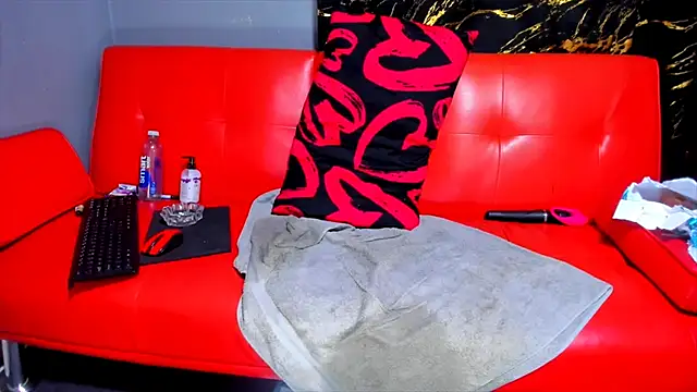 Noielya_Shot Chat XXX in diretta