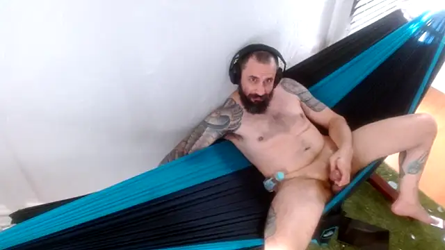 Živý XXX chat AceSpinning_DJ