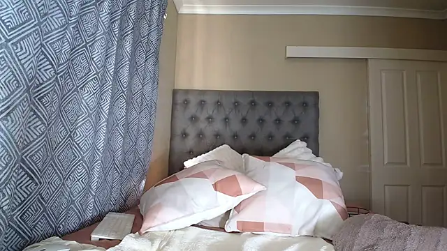 nanababe1のライブXXXチャット