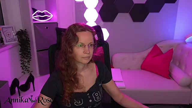 دردشة AnnikaRose الجنسية المباشرة