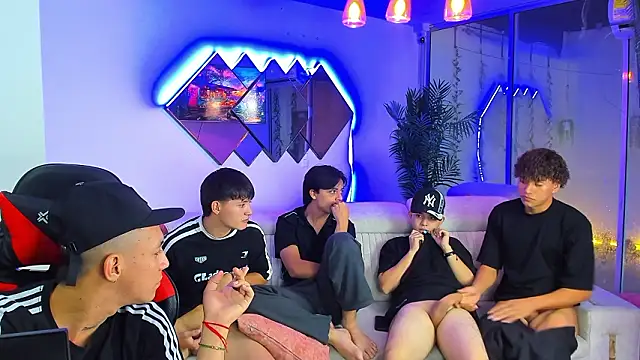 Chat XXX en directo de Houseofwarrios