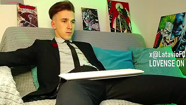 Midnighter_ Chat XXX in diretta