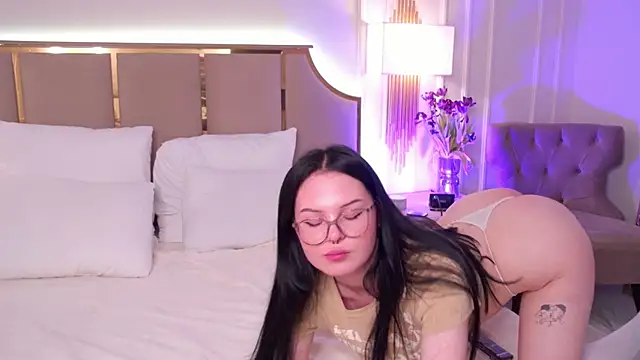 CindyMil: απευθείας συνομιλία ΧΧΧ