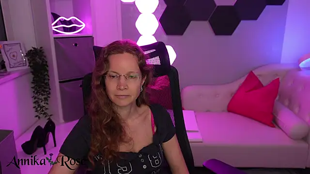 AnnikaRose Chat XXX live