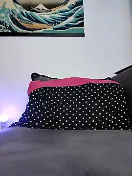 EmmaKrosss' Live XXX Chat