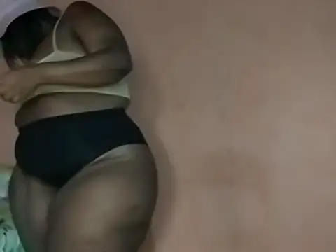 Chatroom XXX en direct de BigBootyBitch96