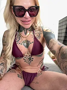 RAWXII Adlı Modelin Canlı XXX Sohbeti