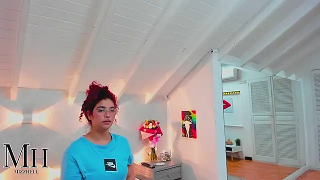 XXX chat uživo modela MizzHell