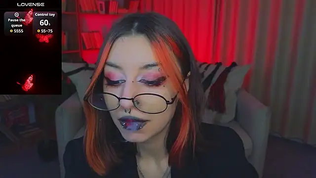 XXX chat uživo modela Mistress__Marcelline