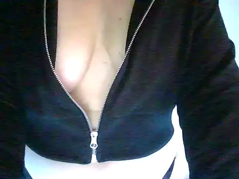 LaCoquineSonia 现场XXX聊天