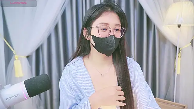 Cherry-26 – Naživo XXX chat