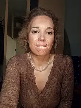 Conny_Shellie – Naživo XXX chat