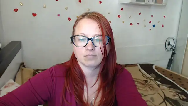 Lilia4joy: διαδικτυακό σόου στην κάμερα