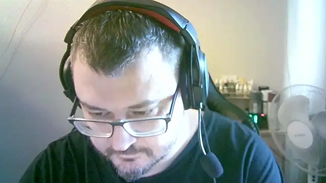 SirAbuser live XXX chat