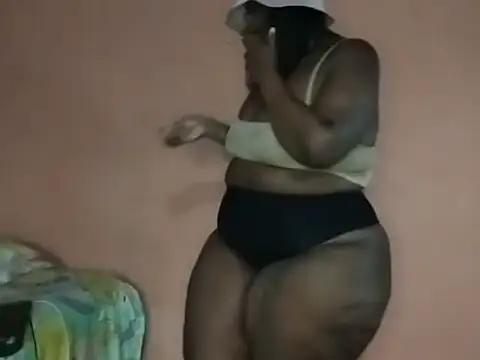 BigBootyBitch96 Live XXX-chat