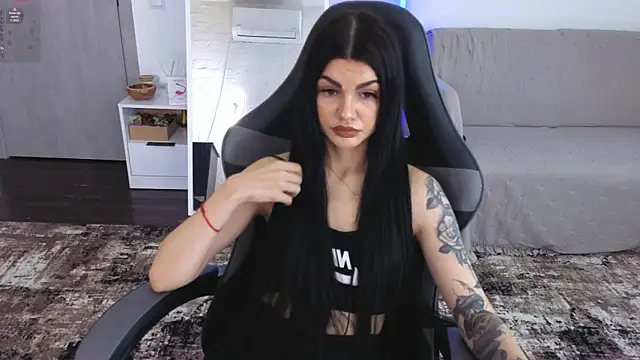 Chat +18 de Tiffany_lab ao vivo