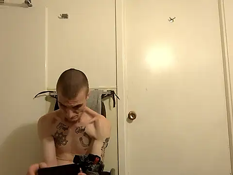 jizzyglizzy92 Chat XXX in diretta