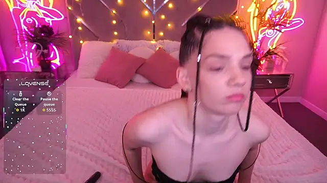 MirielleNymph's Live XXX Chat