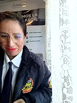 Valentina--1 Show in webcam