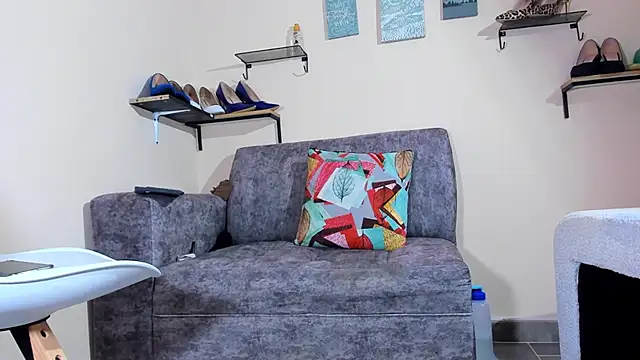 Chat +18 de nailon_karol11 ao vivo