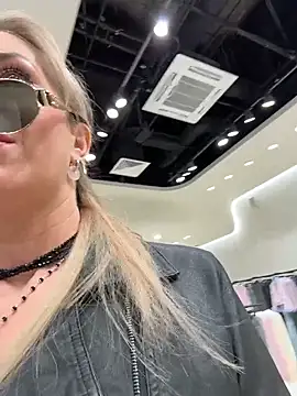 Chat +18 de LisaMurr ao vivo