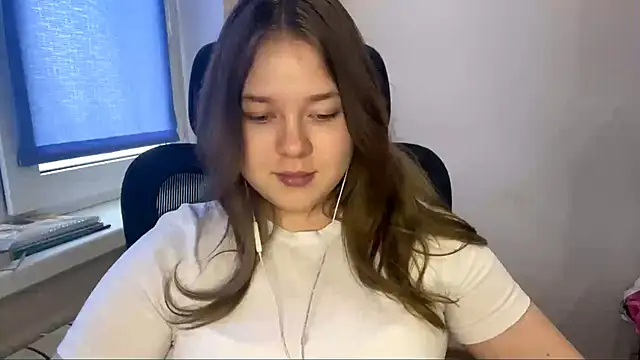 TomikoPfau's Webcam Show