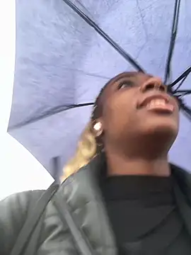 Chat +18 de YoungBlackAaliyah ao vivo