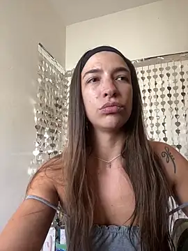 Yara-Lolii Webcamshow