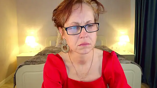 LioraWeiss Adlı Modelin Canlı XXX Sohbeti