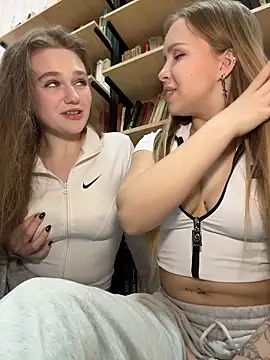 Liza_risky Chat XXX live