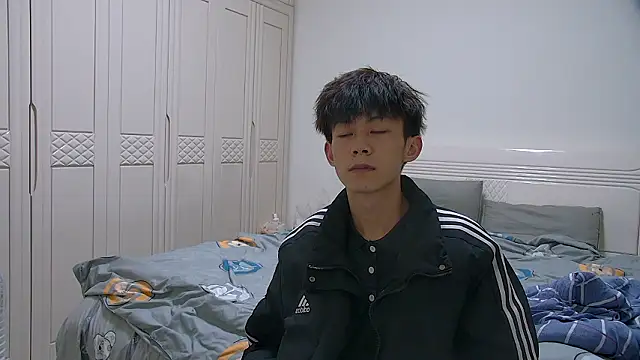 paofu-001's Live XXX Chat