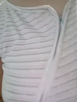 Emi_hot1のライブXXXチャット