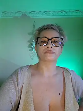 Вебкам-шоу LunaBlaise