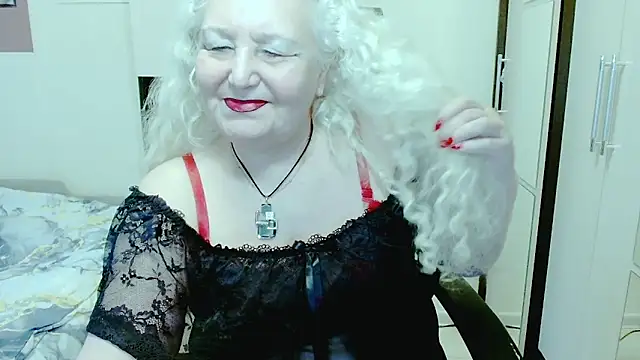 GrannyAlisan Webbikameraesitys