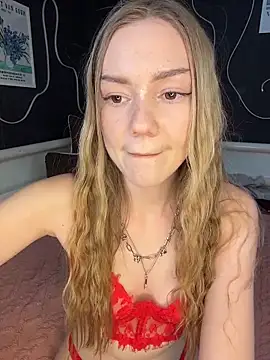 MilaMoone live XXX chat