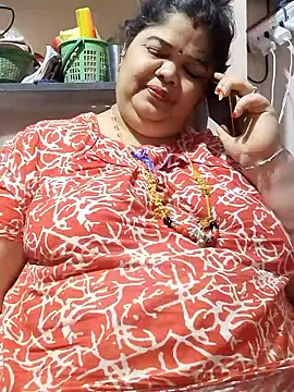 tamilthanushri Chat XXX live