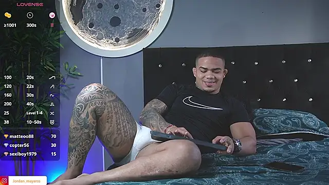 แชท XXX สดของ jordan_mayers02