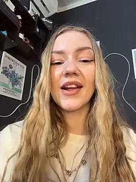 MilaMoone 라이브 XXX 채팅