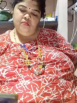 tamilthanushri লাইভ XXX চ্যাট