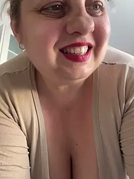 LanaSoftt's Live XXX Chat