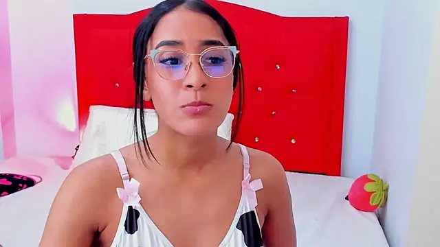 Samantha_luv_ 网络视讯表演