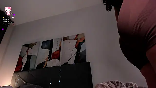 TishShazier Live XXX-Chat