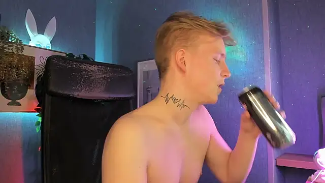 AlexxSweetのウェブカメラショー